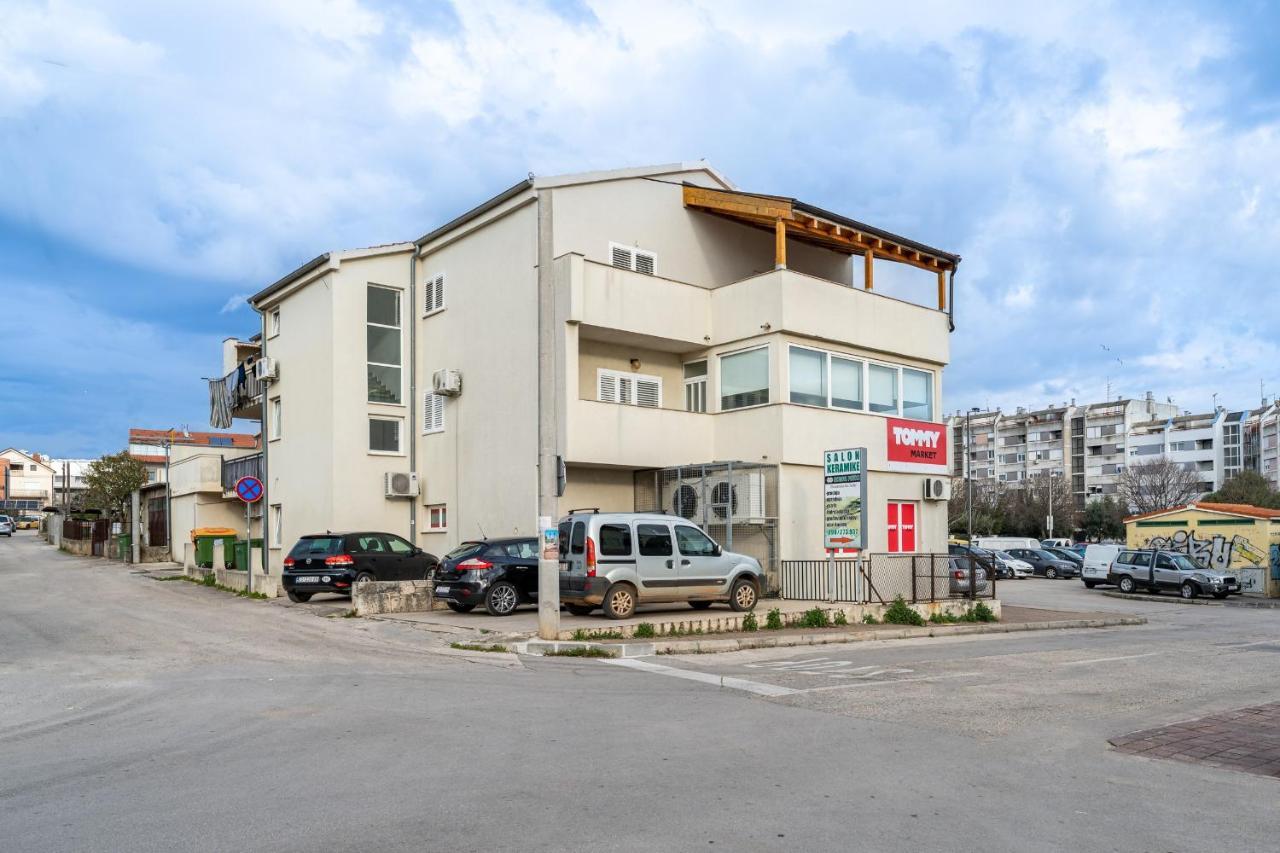 Elegant Two Bedroom Apartment ซาดาร์ ภายนอก รูปภาพ