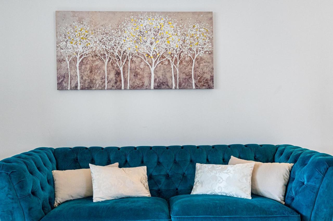 Elegant Two Bedroom Apartment ซาดาร์ ภายนอก รูปภาพ